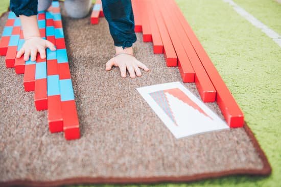 The Importance of the Work Mat in the Montessori Prepared